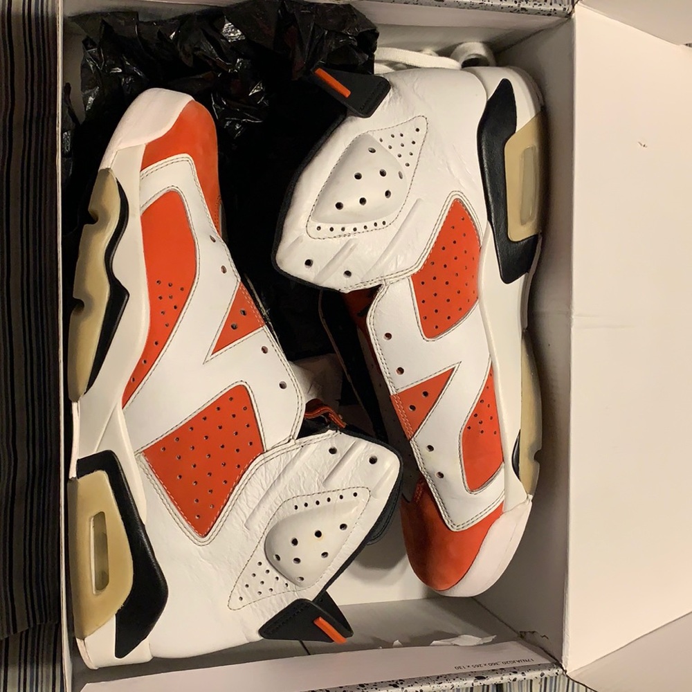 Jordan Gatorade (orange suede) 6’s